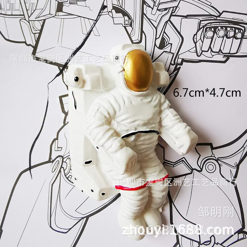 宇宙飛行士の冷蔵庫は磁力を貼ってスペースシャトルの磁石を貼ります。|undefined
