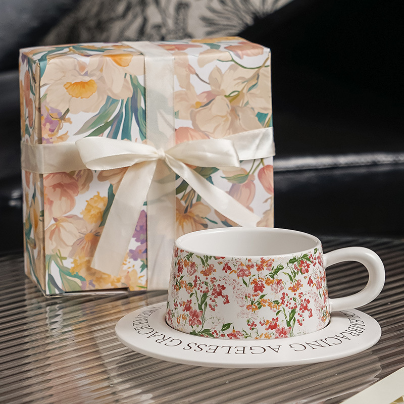 Taza de café y juego de platillos de té de la tarde con souvenirs Taza de cerámica de alto valor Caja de regalo exquisita de alta gama