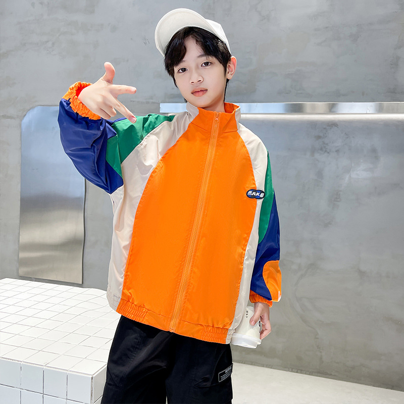Chaqueta cortavientos para niños de primavera 2025 modelos de primavera y otoño versión coreana del nuevo estilo de los niños chinos y medianos