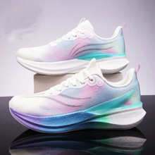 ����8pro̼���ܲ�Ь�п��͸��ͯЬ���I���ٌW���w�5C�\����Ь