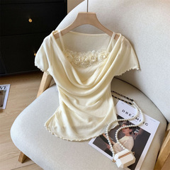 立体感のある花の美しい偽の2つのデザインtシャツ女性2025夏の新しいストラップの木の耳元のtシャツ