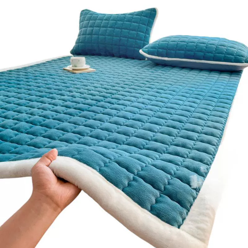 Mattress, winter keep warm duvet for home use for elementary school students