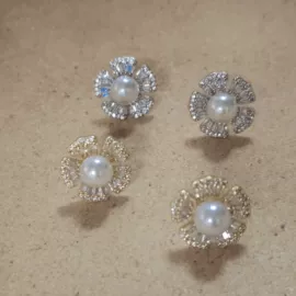耳环;耳钉;项链