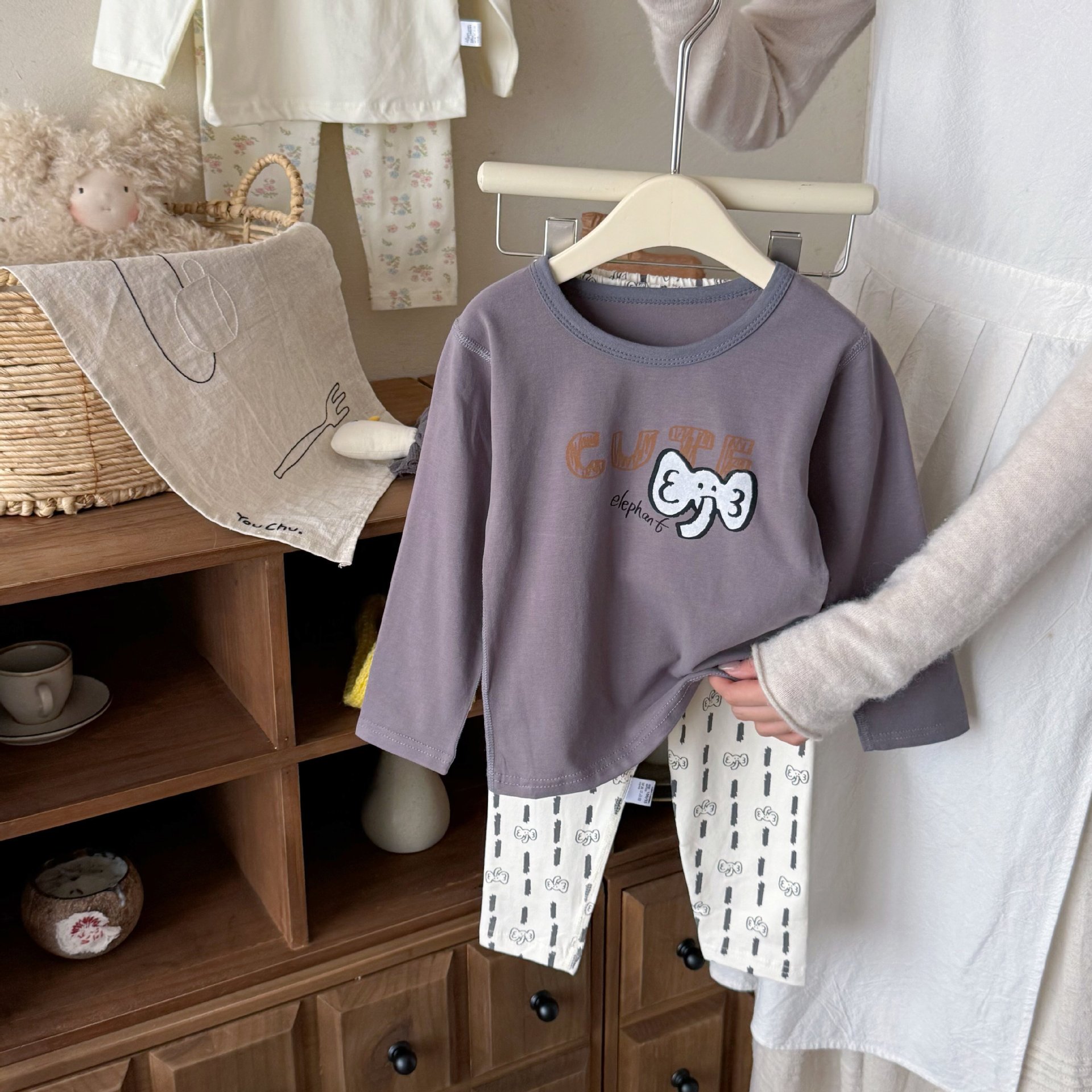 ropa interior de algodón para niños niños sin hueso juego de dibujos animados niños primavera y otoño pantalones de manga larga para hombres ropa de fondo para el hogar