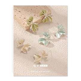 项链;耳钉;戒指