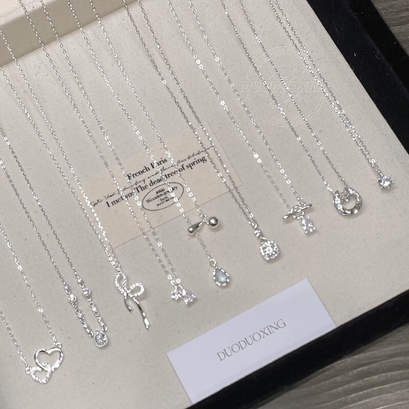 Necklace for Women 2025 New High-Value Student Party Accessory with a High-End Feel, Light Luxury Niche Jewelry, Best Friend Clavicle Chain Necklace for Women 2025 New High-Value Student Party Accessory with a High-End Feel, Light Luxury Niche Jewelry, Best Friend Clavicle Chain