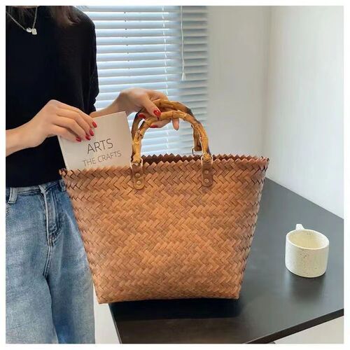 New stylish woven tote bag with large capacity—Instagram-worthy, trendy women's handbag perfect for shopping or beach outings
