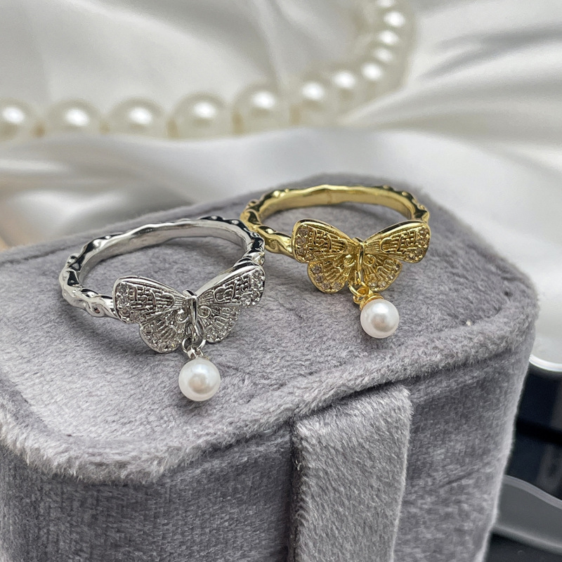Retro three dimensional one size small design ring pearl