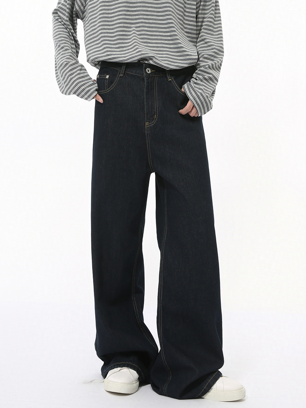 MTLCLOTHES Hombres| Nuevos productos de otoño coreanos cleanfit simple azul colgante sensación de jeans sueltos