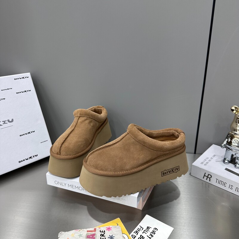 2024 Winter New Warm Thick-soled Snow Boots Women's Outwear Cowhide Boots fleece-lined Thickened Baotou Half-tow Cotton Shoes