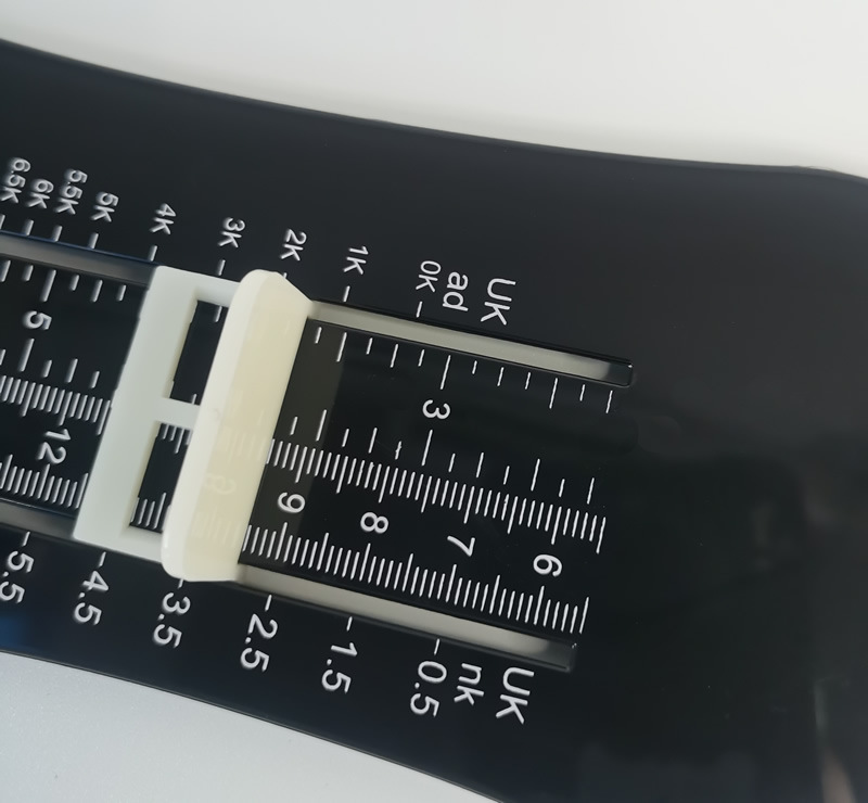 阿迪耐克量脚器