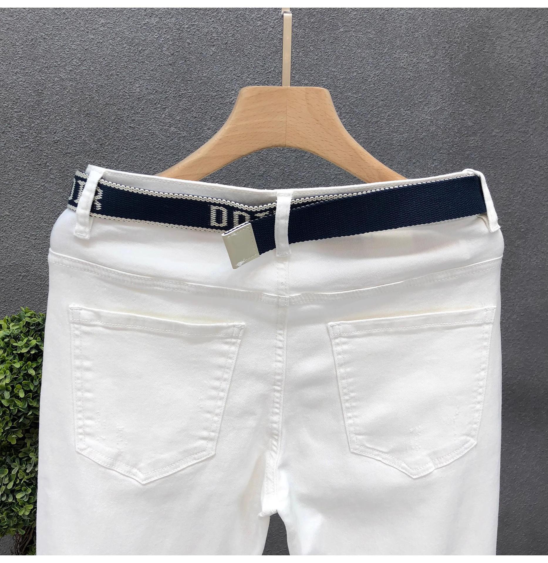 Jeans slim fit uomo denim strappato alla moda per l'estate_voghion.com