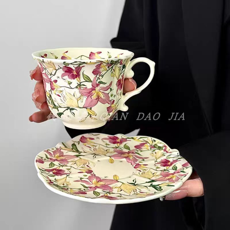 高颜值复古法式陶瓷杯百合花油画般咖啡杯碟套装下午茶拿铁马克杯|undefined