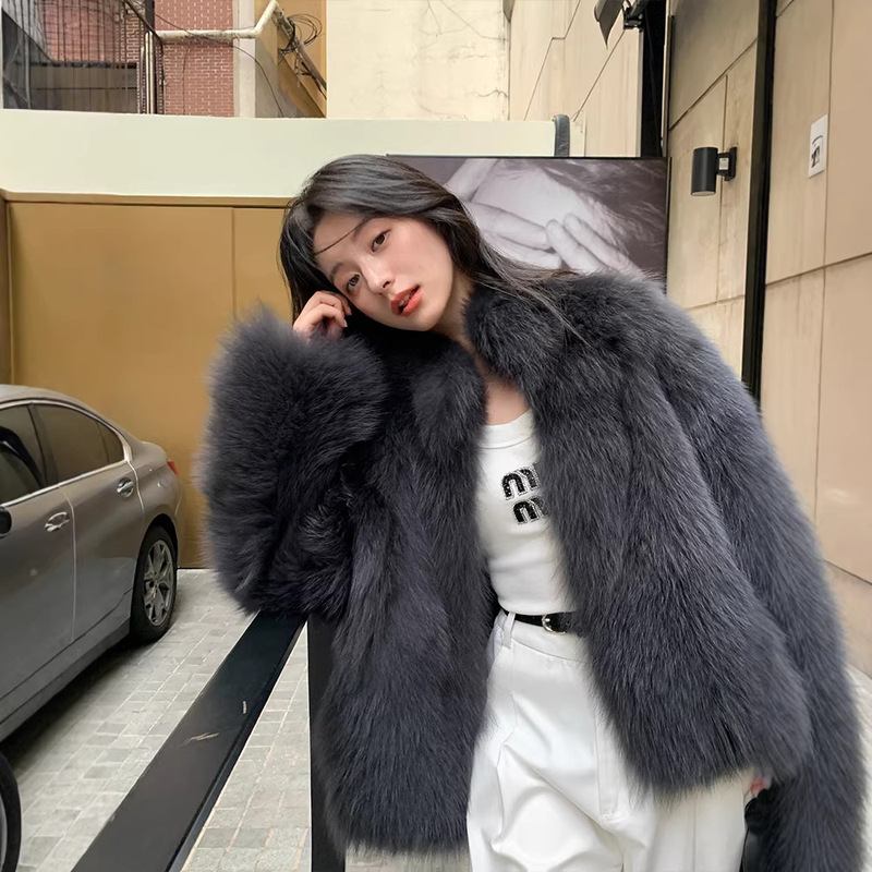 2025 Winter New Style Faux Fox Fur Coat for Women, High-End Young Fashion Style, Warm and Thickened Overcoat