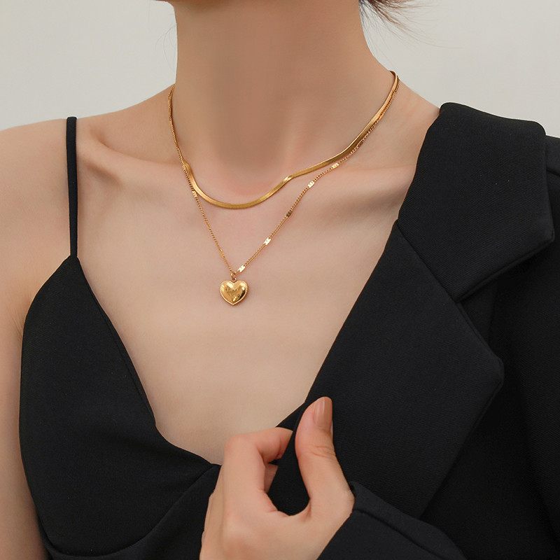 Daily Occasion Fashion Heart Shape Titanium Steel Plating Layered Necklaces