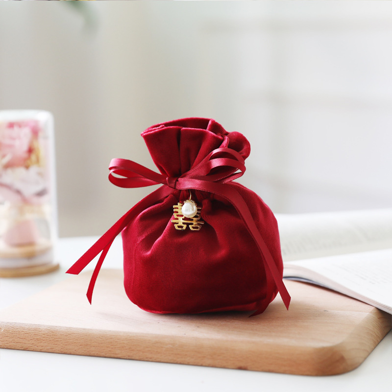 結婚したベルベットの喜糖袋の赤い本の結婚式の喜糖のお土産の結婚祝いの喜糖箱のアイデアの誕生日の満月の砂糖袋|undefined