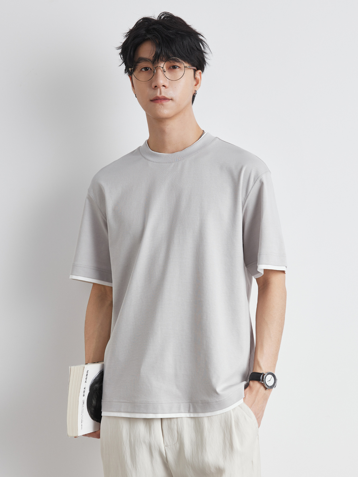 紳士服の偽二枚半袖tシャツ男夏2025新型高級感韓系ファッション男性シャツ