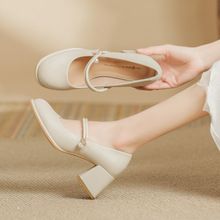 ����Ь�Ӭ������ЬŮ2025�¿���Ů�ָ��߸�ЬܛƤ����������Ь