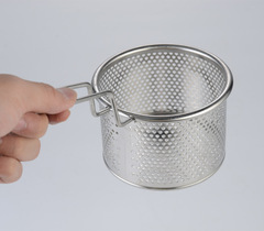 Wholesale 304 Stainless Steel Fryer Mesh, Fryer Basket, Perforated Colander, Strainer Spoon, Pasta/Lo Mein Net, Rice Noodle & Vermicelli Sieve, for Oil Use