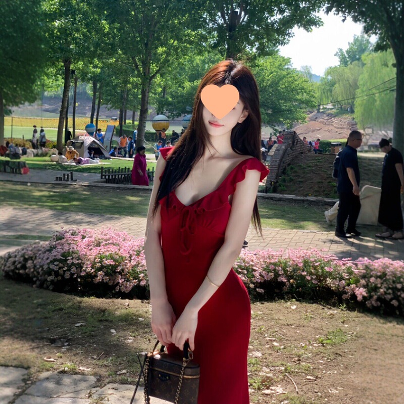Unique and Super Stylish Red Slim-Fit Bodycon Slip Dress, Stunning and Non-Replicated Long Dress for Summer 2026 Unique and Super Stylish Red Slim-Fit Bodycon Slip Dress, Stunning and Non-Replicated Long Dress for Summer 2026