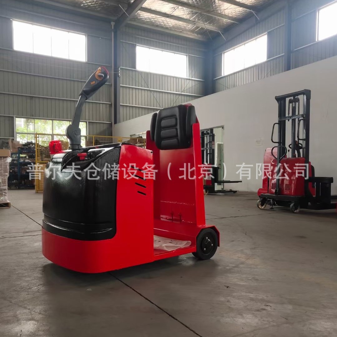 站驾式电动牵引车牵引头拖车橡胶轮头同轨迹平板挂车Tow Tractor