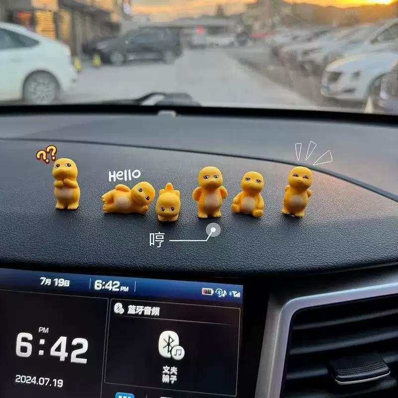 «Милый маленький молочный дракон» Центр украшения салона автомобиля для лечения Центральная консоль 2024 Новый тренд Интернет-знаменитости Богиня Автомобильный аксессуар.