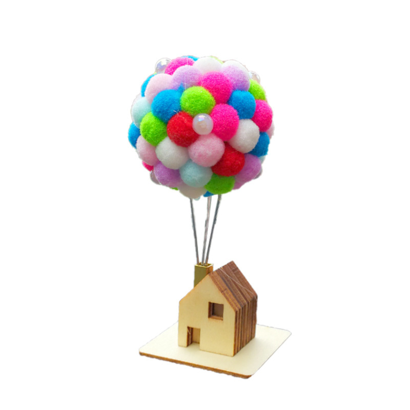 Adornos de coche Flying House Globo Coche Chica Corazón Peluche Lindo Interior Accesorios Adornos Globos Creativos Red de Internet