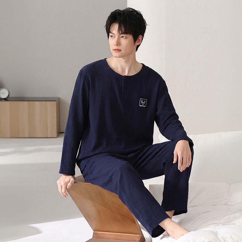 Men's pajamas made of pure cotton gauze, spring and autumn style, with a round neck, long sleeves, long pants, casual, plus size, can be worn outside, home wear set Men's pajamas made of pure cotton gauze, spring and autumn style, with a round neck, long sleeves, long pants, casual, plus size, can be worn outside, home wear set