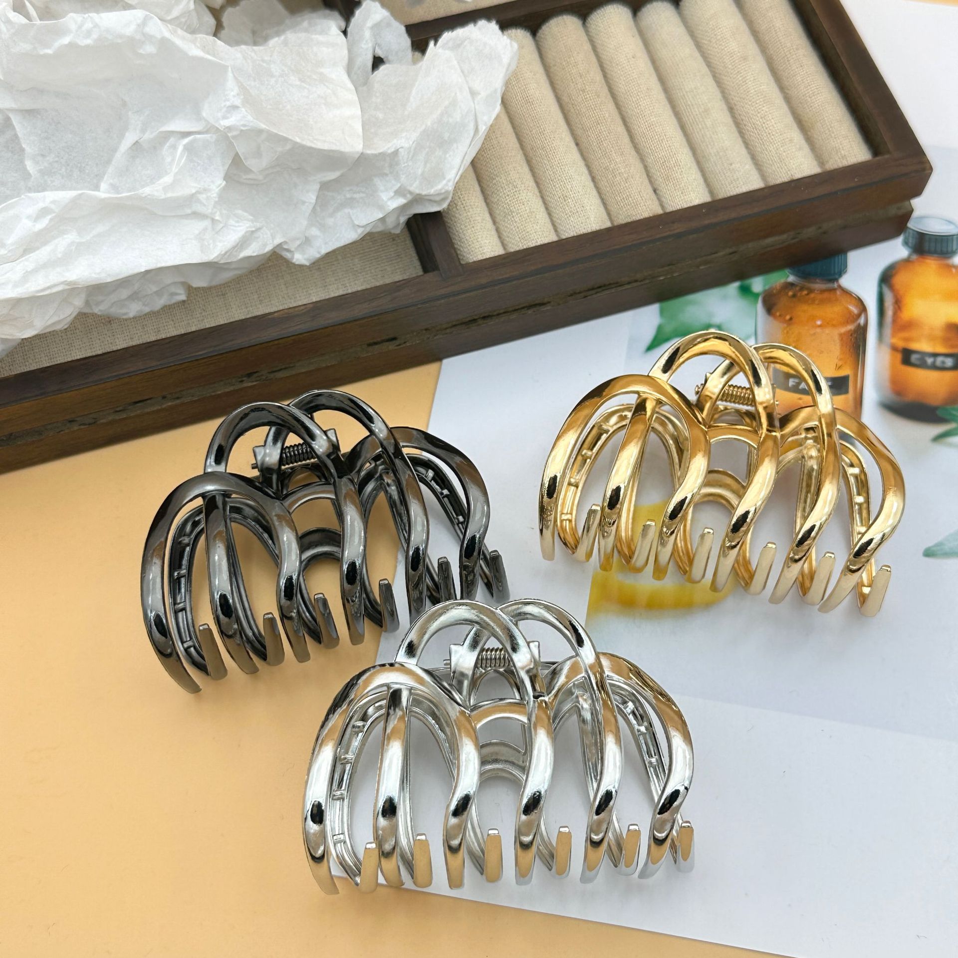 88g Weight Hair Claws Hair Accessories Type Vacation Classic Style Women's Solid Color Zinc Alloy Hair Claws