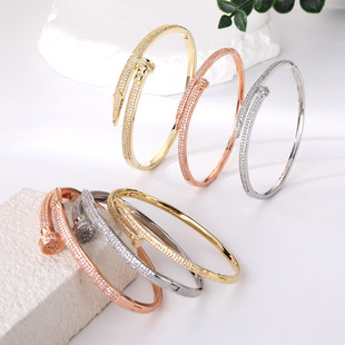 Cross-border personality micro-inlaid zircon nail bracelet women's non-fading light luxury bracelet niche Joker Yiwu bracelet wholesale