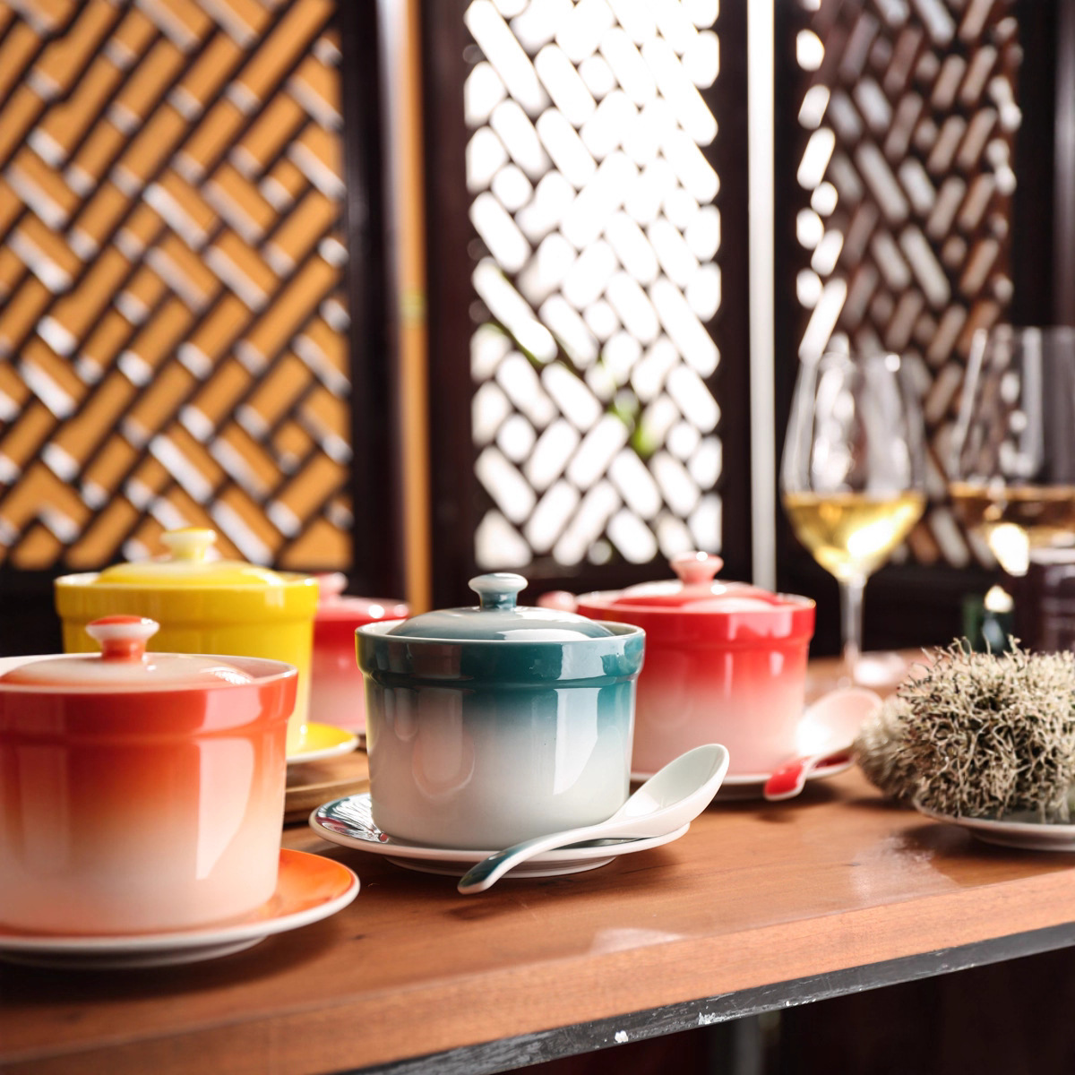 新款渐变色炖盅隔水炖家用高颜值酒店炖汤盅多尺寸可选择厂家直供