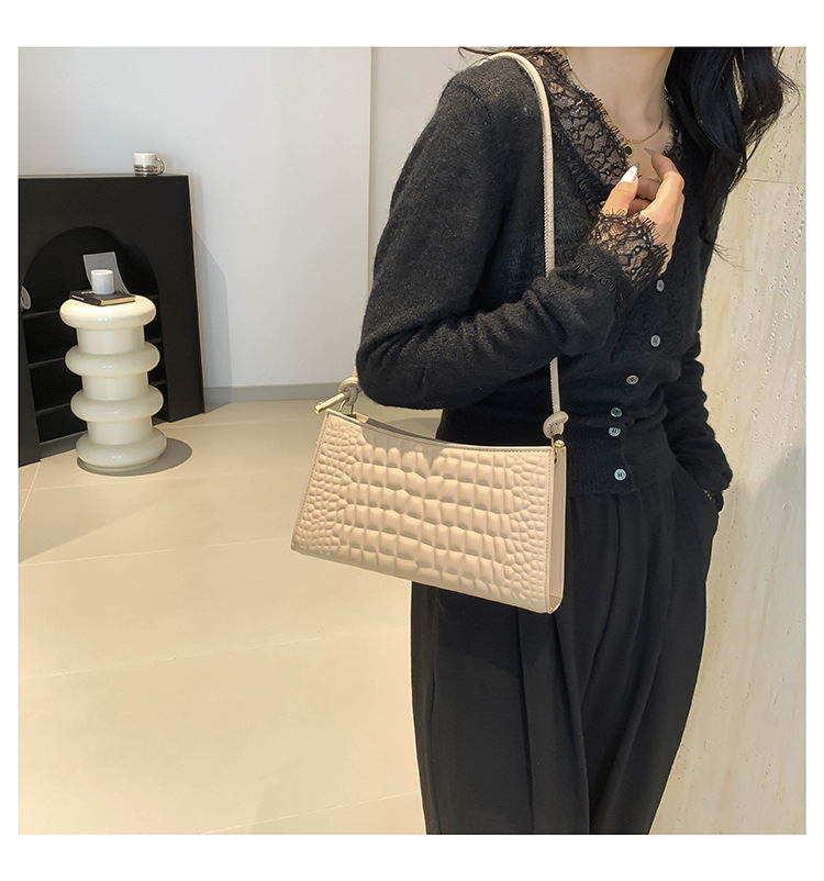 Borsa a tracolla semplice e versatile alla moda con motivo a coccodrillo, modello a spalla in PU, modello ascellare, modello 2024_voghion.com