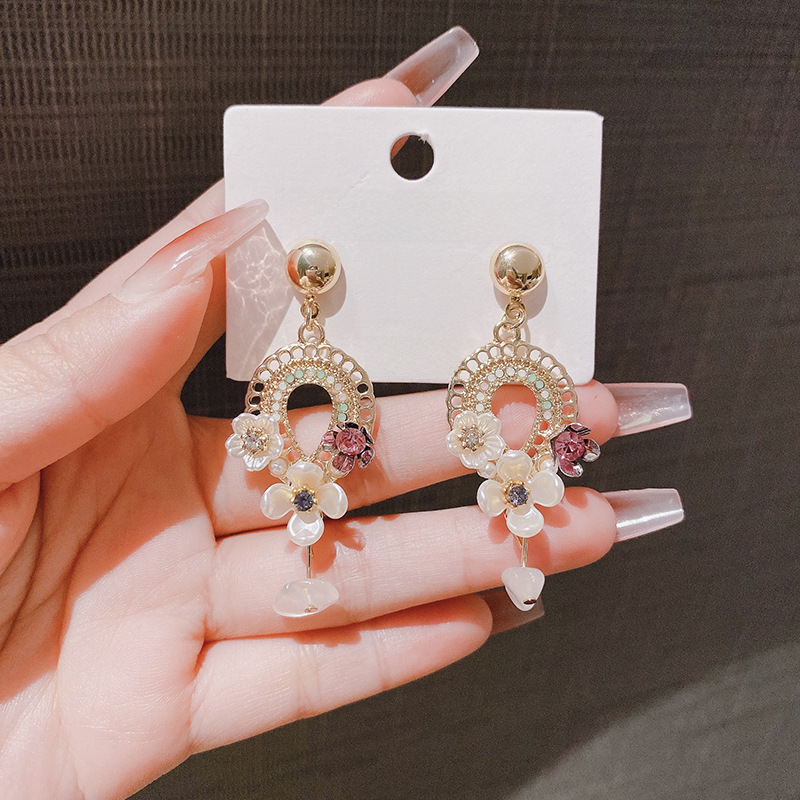 Fashionable retro earrings handmade