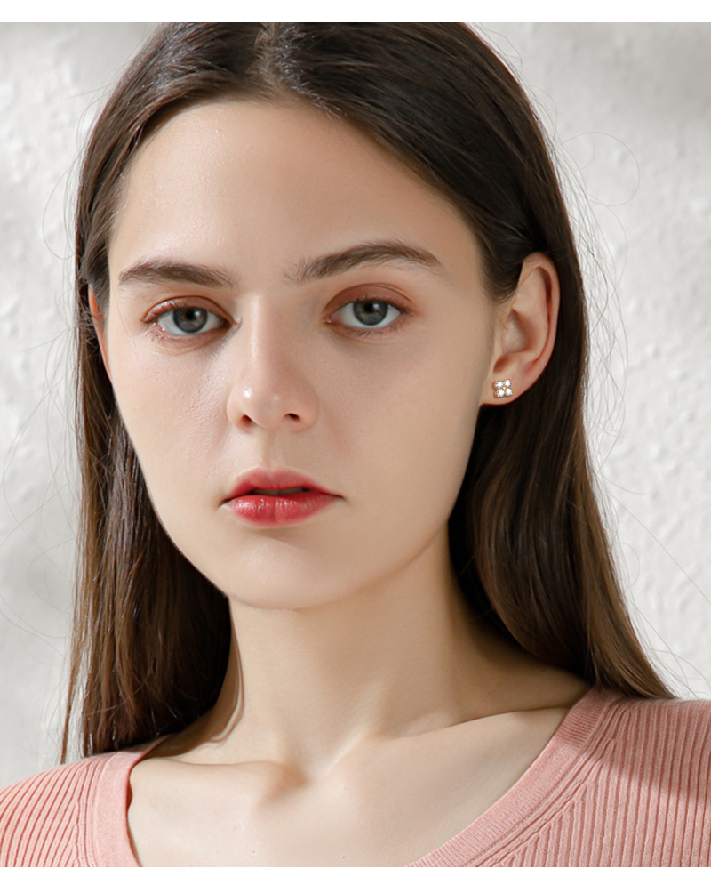 New Girls Silver Jewelry Classic S925 Silver Clover Earrings for Fashion Ladies with Moissanite, Best Gift for Her