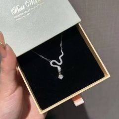 本命年霊蛇ネックレス女軽豪華小衆ins気質高級ペンダント鎖