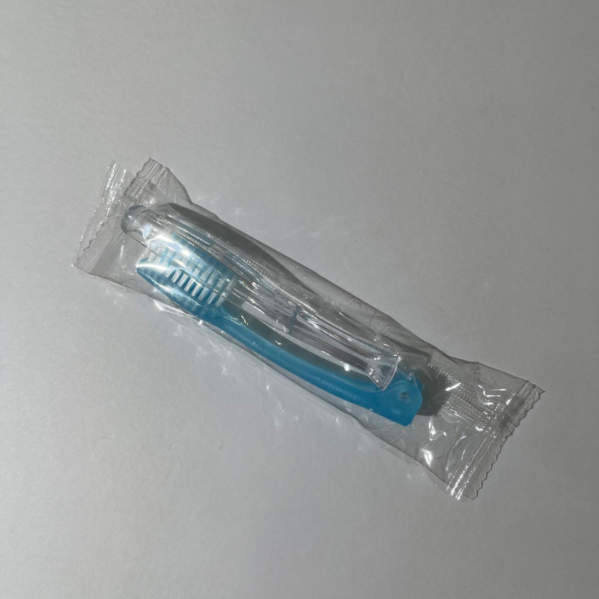 80% off 접힌 칫솔 opp 가방 독립 포장 (기계 포장/수동 포장 무작위 배송)