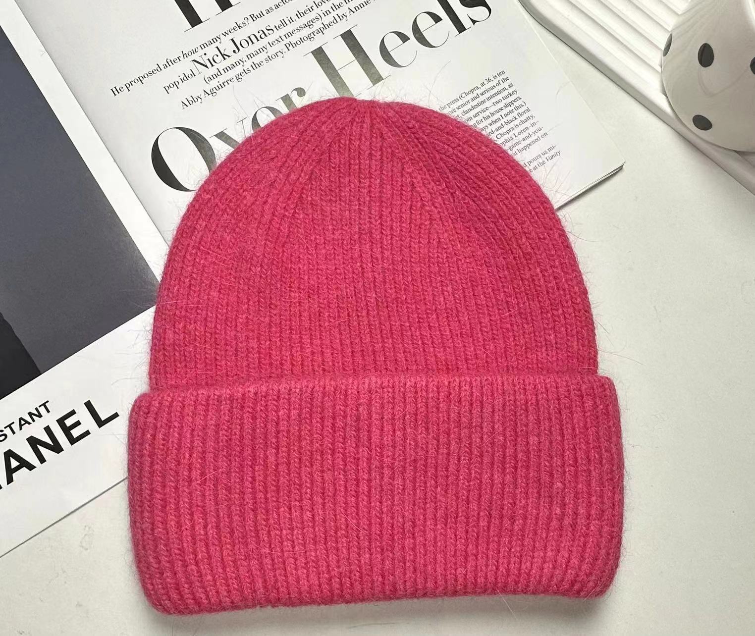 Piel de conejo engrosada sombrero de lana para las mujeres de moda Corea del Sur ins moda Otoño e Invierno japonés frío sombrero cálido Jersey rizado sombrero de punto