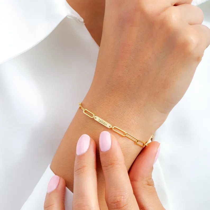 Amazon's Best-Selling Stainless Steel DIY Engraved Name Bracelet European and American Fashion Versatile Women's Bracelet Gift Vacuum