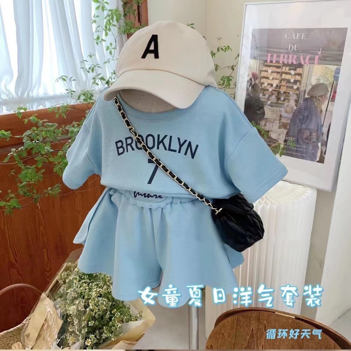 女の子の夏のスーツ2024の新しい女の子の韓国版の流行の洋気の純綿の半袖のtシャツの半ズボンの2つのセット