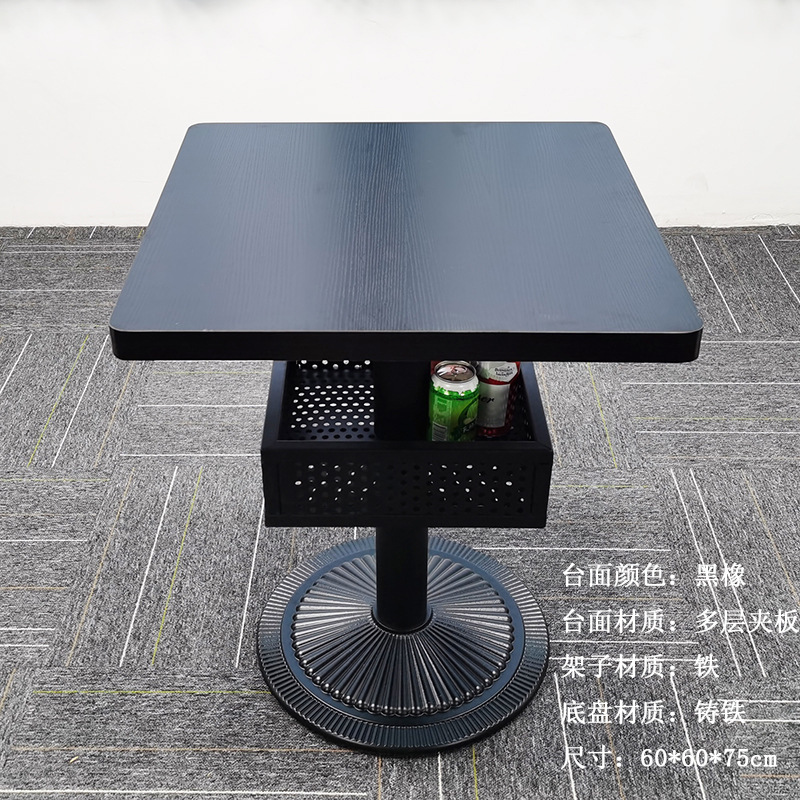 バーの散台バーのテーブルと椅子の組み合わせは多層の板を挟んでテーブルを保管しましょう。|undefined