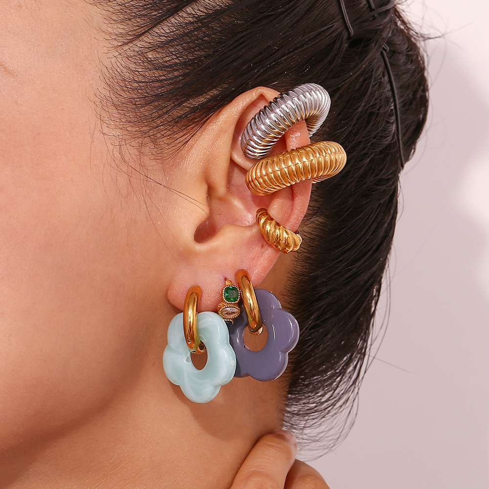 16g Weight 0.03µm-0.05µm Gold Plating Thickness PVD Coated Gold Plating Process 304 Stainless Steel Ear Needle Material 18K Real Gold Plated Plating Material Stone-Free Inlay Material Drop Earrings Classification 18K Gold Plating Color 1 Pair Quantity Holiday, Daily Occasion 304 Stainless Steel Material Flower Pattern Women's Gender Vacation Style Waterproof Non Tarnish, Plating Craft PVD Coated Real Gold Plated 18K Gold Flower Stainless Steel Vacation Waterproof Non Tarnish Drop Earrings 6