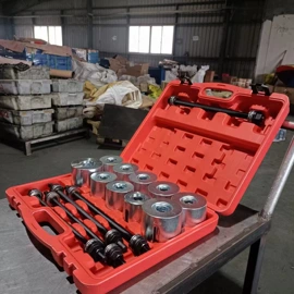 摩托车配附件;工具套件;机修组合工具