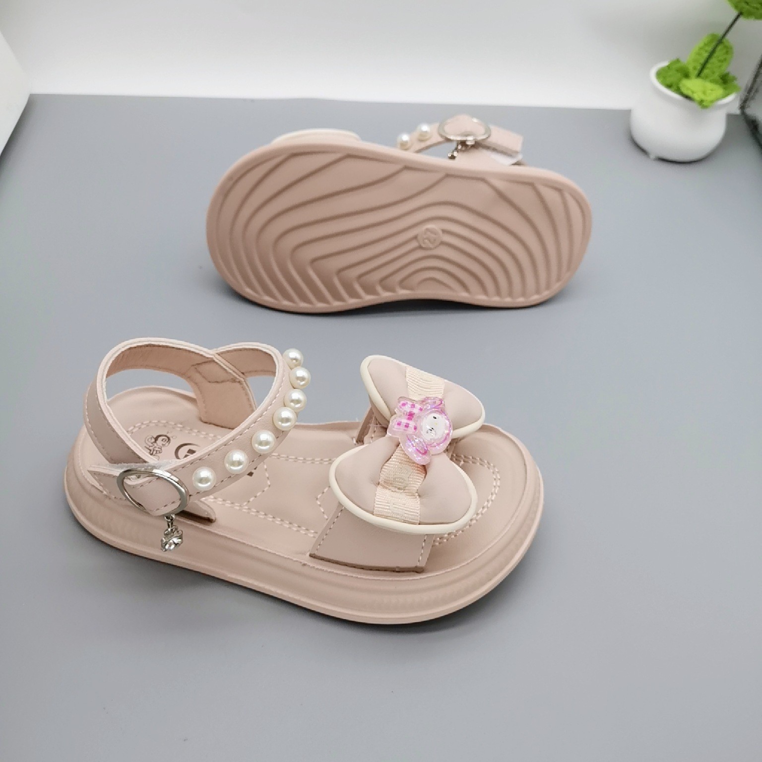 Kuromi Xia Explosion 2025 Retro Women's Treasure 1-3-5 años Zapatos casuales a través de la red Zapatos de princesa de tendón de res antideslizante