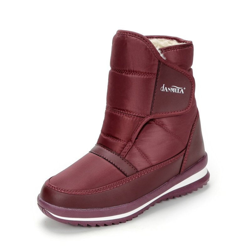 Botas de nieve para hombre y mujer, forradas de lana y engrosadas para invierno, de suela plana, talla un número más pequeña, venta al por mayor y al por menor de grandes fábricas, forradas de lana para mayor calidez.