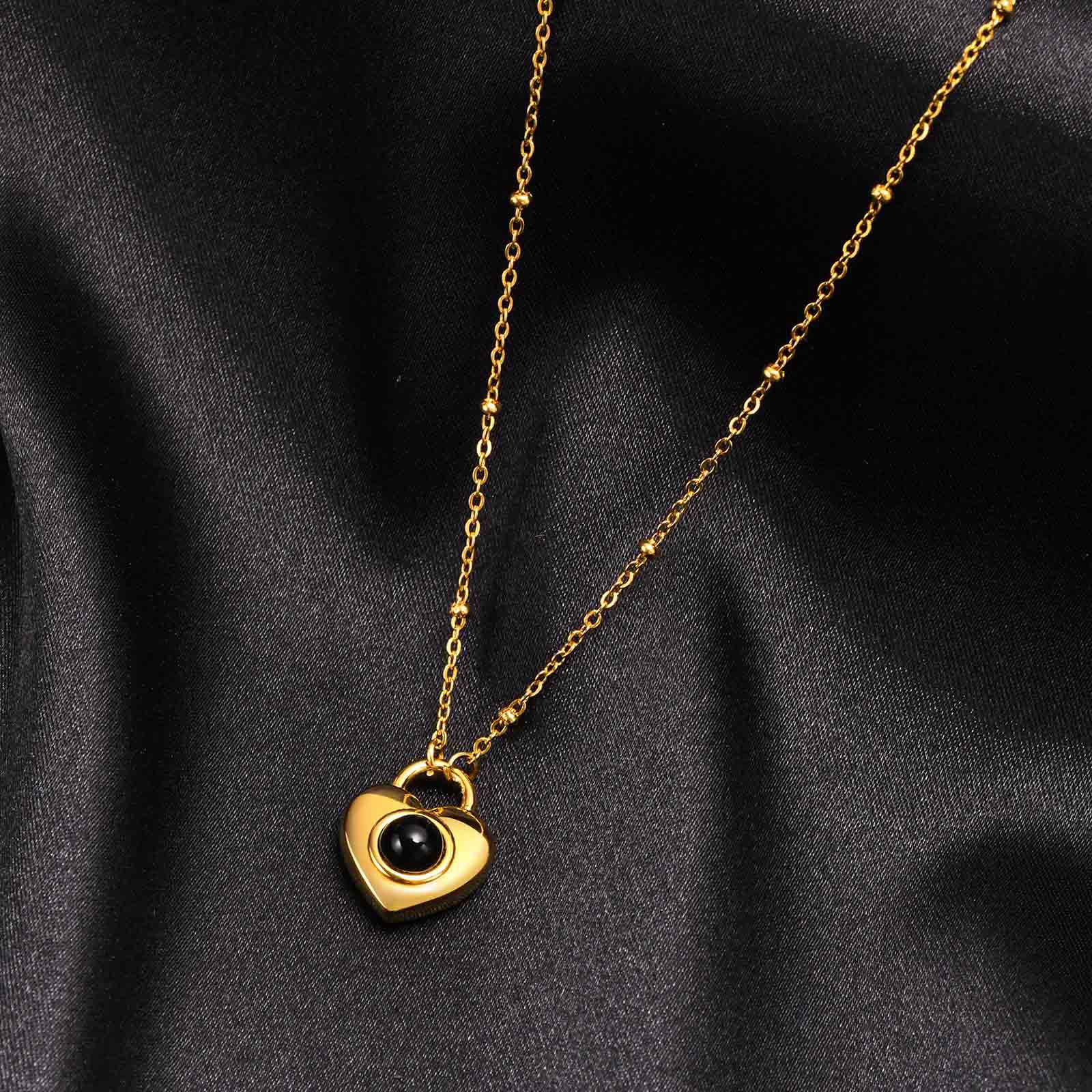 Retro Heart Shape Stainless Steel Plating Pendant Necklace 1 Piece