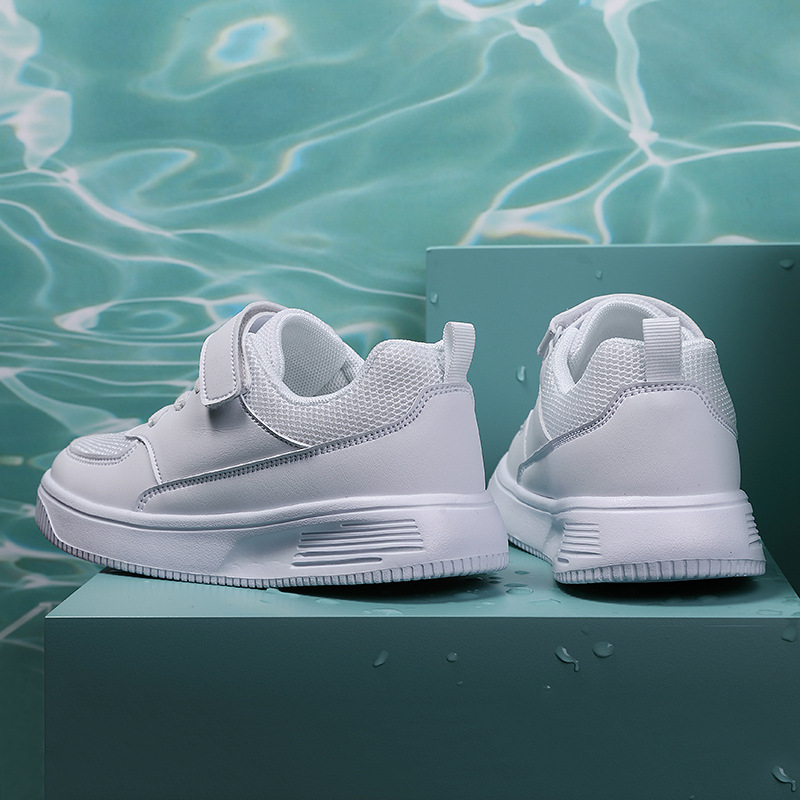 Zapatos blancos para niños primavera y otoño nuevo estilo transpirable y cómodo suela suave ligero niños y niñas zapatillas blancas zapatillas de deporte casuales