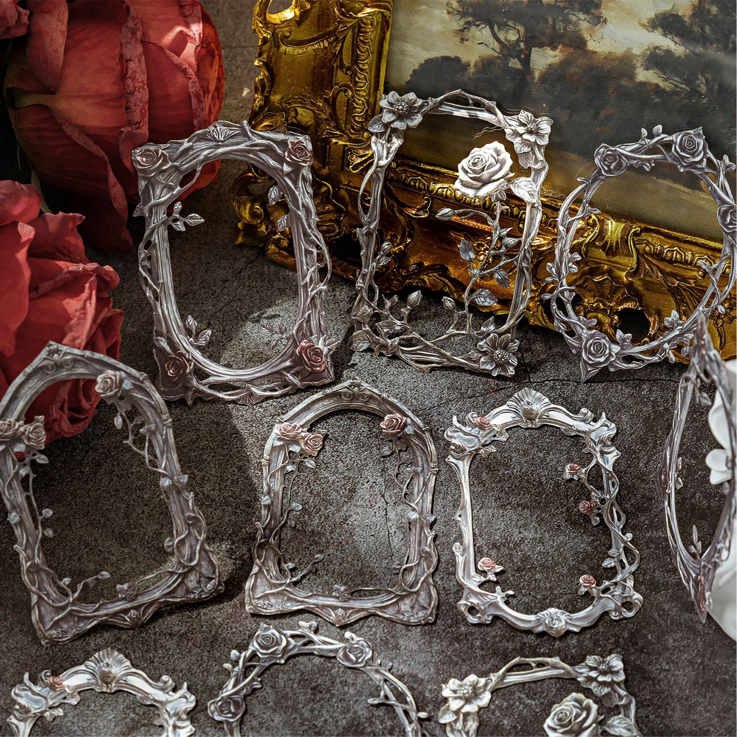 Tarjeta de collage en relieve hueca de papel de madera Mo Mo Sheng, serie de luces y sombras plateadas, bolsa de pegatinas de cuentas huecas retro Guka