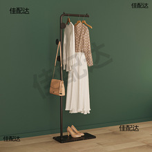 ����չʾ�ܲ��P��¼ܷ��b�ꌣ��؛��ֱ���g����Ů�b���ʽ���¼�