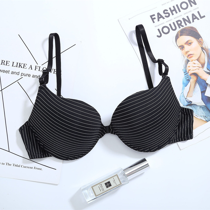 스트라이프 블랙