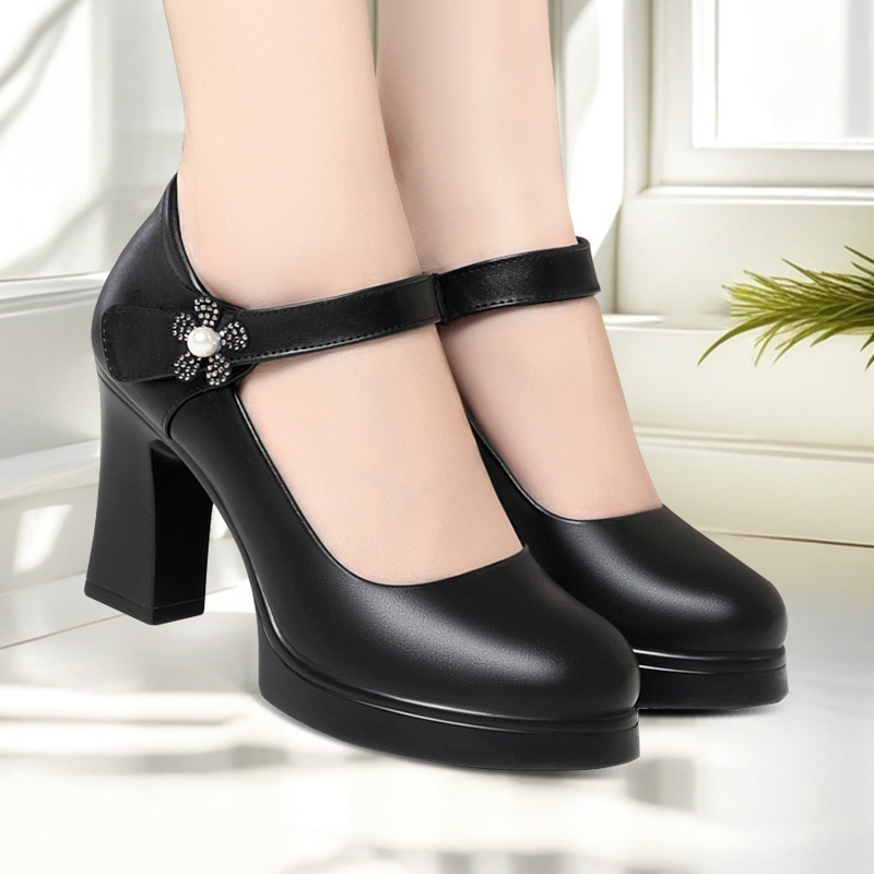Comfortable and Versatile Cheongsam Professional Runway Shoes, Thick-Soled Non-Slip Integrated Heel Single Shoes, Low-Top Model Waterproof Platform Women's Leather Shoes Comfortable and Versatile Cheongsam Professional Runway Shoes, Thick-Soled Non-Slip Integrated Heel Single Shoes, Low-Top Model Waterproof Platform Women's Leather Shoes